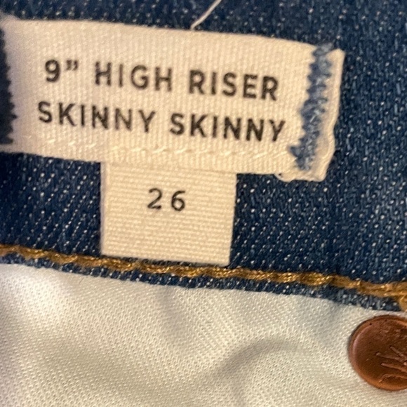 Madewell 9” High Riser distressed Skinny jeans size 26 - Picture 8 of 9